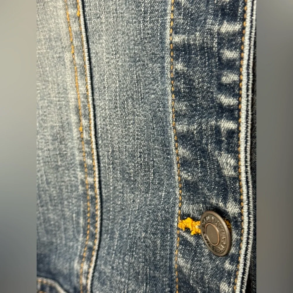 Old Navy Medium Washed Cropped Stretch Denim Trucker's Jacket, Women's Size L - Picture 13 of 13